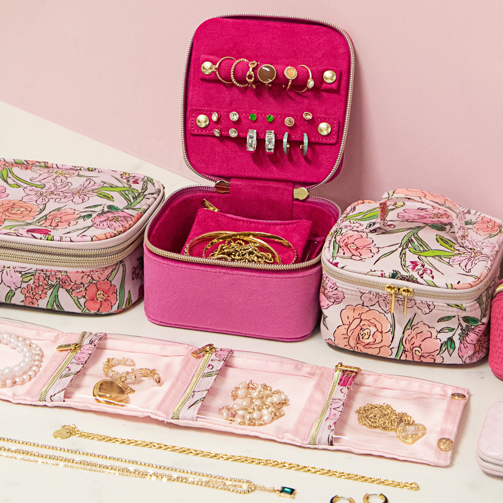 Luxe Velvet Jewellery Cube- Berry
