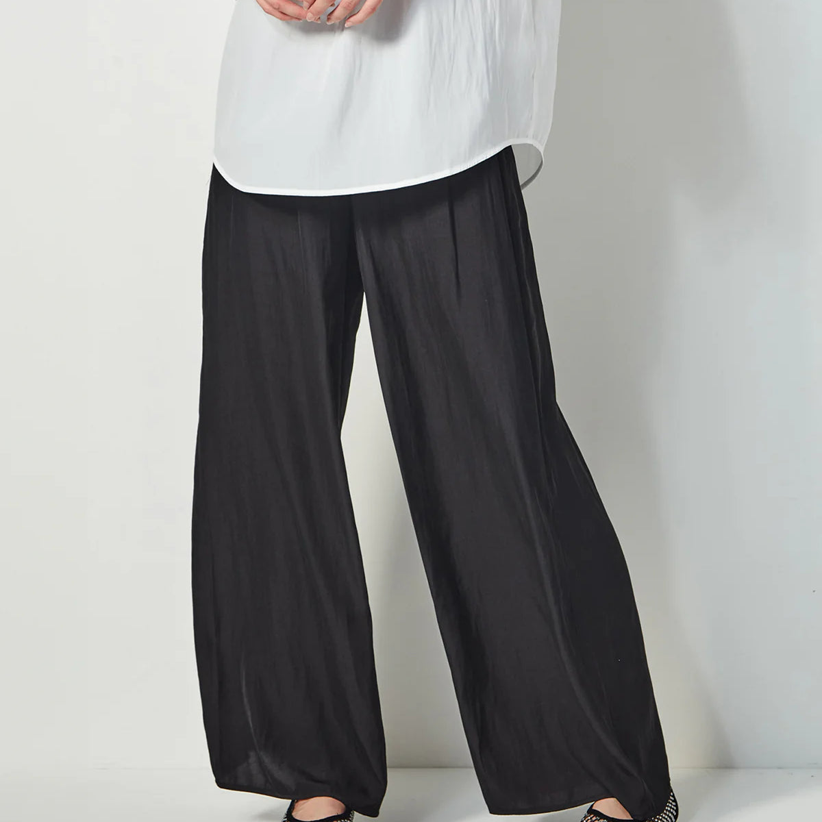 9185JX-Black-2_1400x_2x_1.webp
