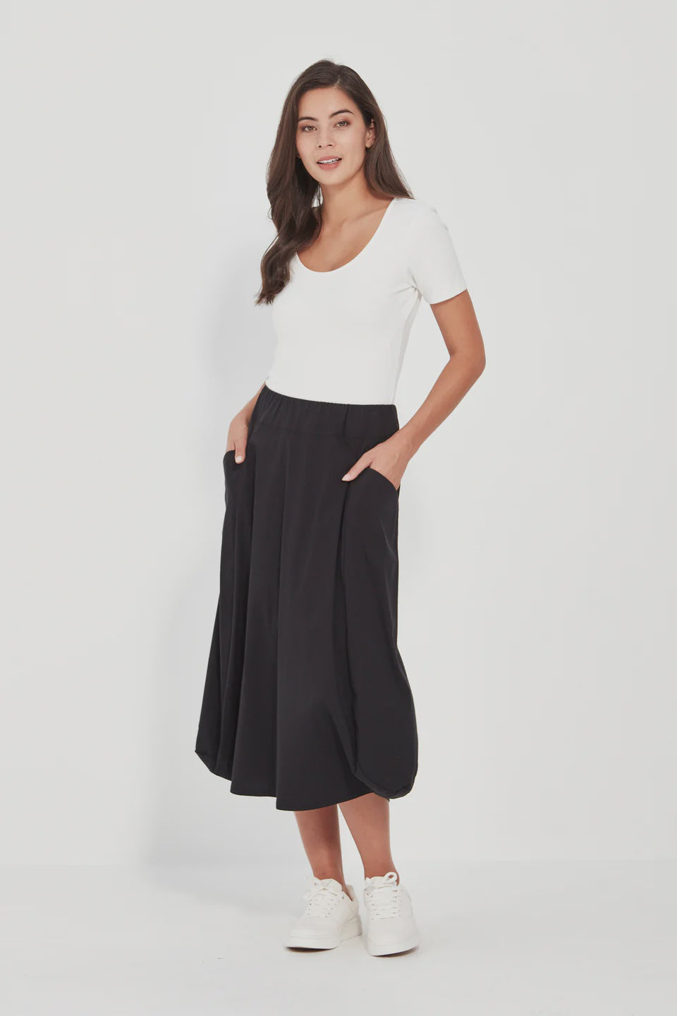Acrobat_Emi_Skirt_9913LW_Black_2.jpg