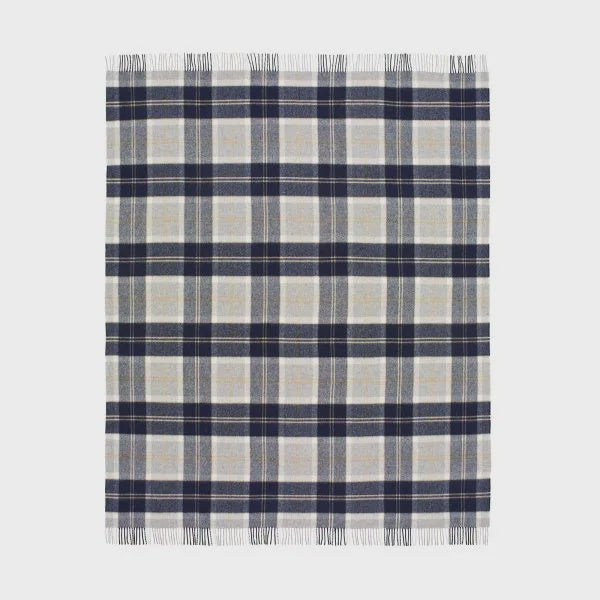 Bronte-Tartan-Throw-Bannockbane-Silver-3-1-600x600.jpg