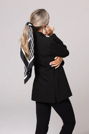 The Little Silk Scarf - Presence Hamilton