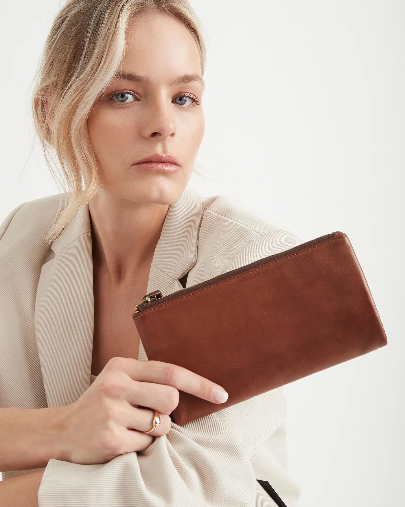 Capri Large Wallet - Presence Hamilton