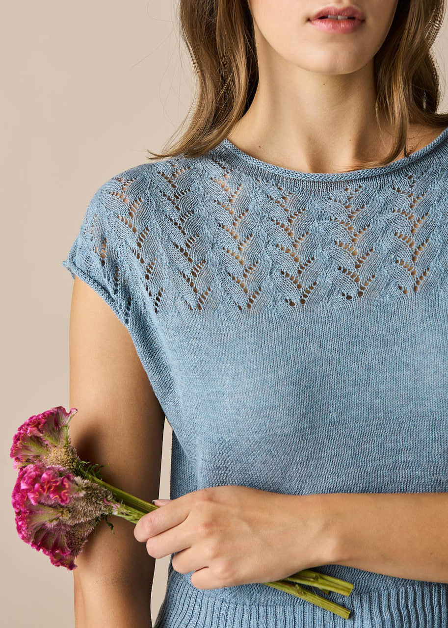 blair_vest_chambray_closeup2__72774.jpg