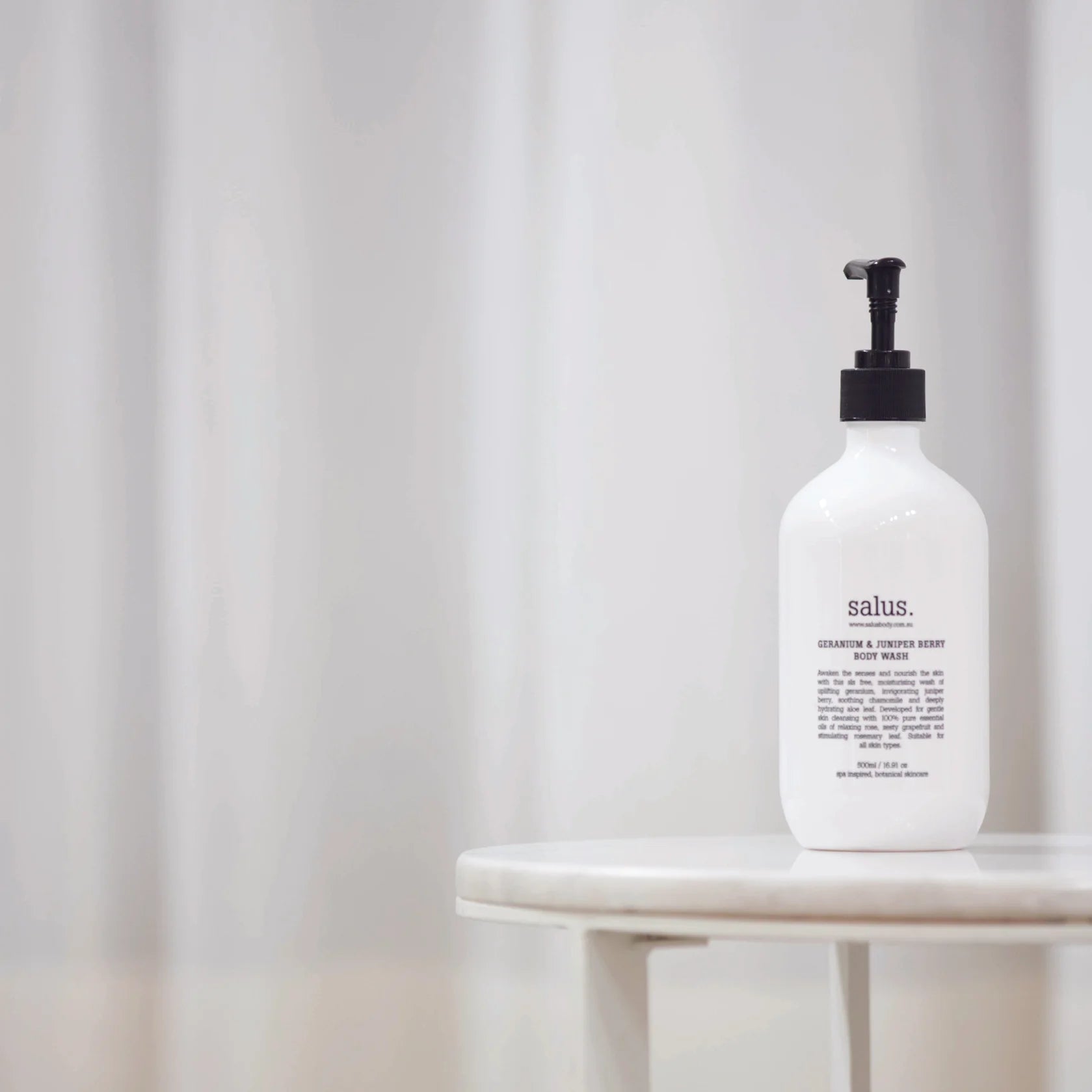 simplewash_2048x2048_1f66b36c-3794-4ba0-8722-5f52e7e176b3.webp