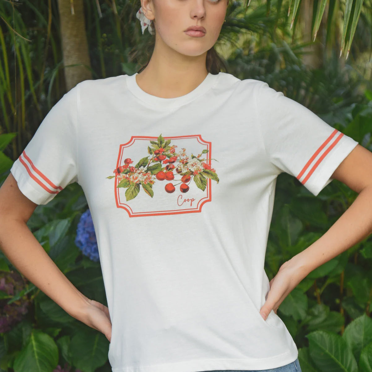 0016CPSU27_LIBER-TEE_CHERRY_ON_TOP_T-SHIRT_CP20079-31_IVORY_1.jpg