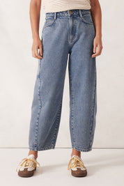 Maggie Tapered Barrel Jean