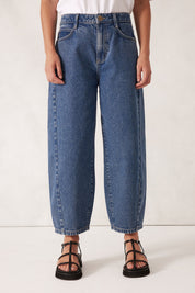 Maggie Tapered Barrel Jean