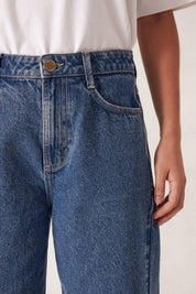 Maggie Tapered Barrel Jean