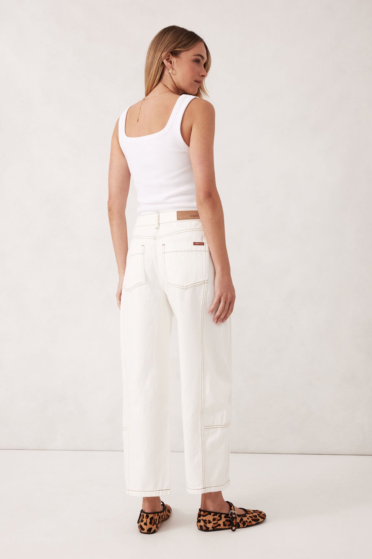 Darted Barrel Jean - Fresh Ecru