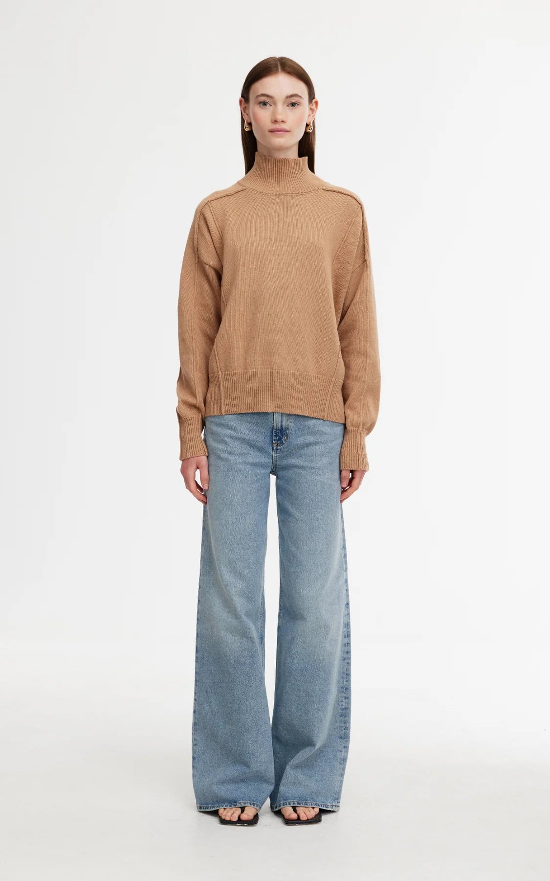 Mae Jumper