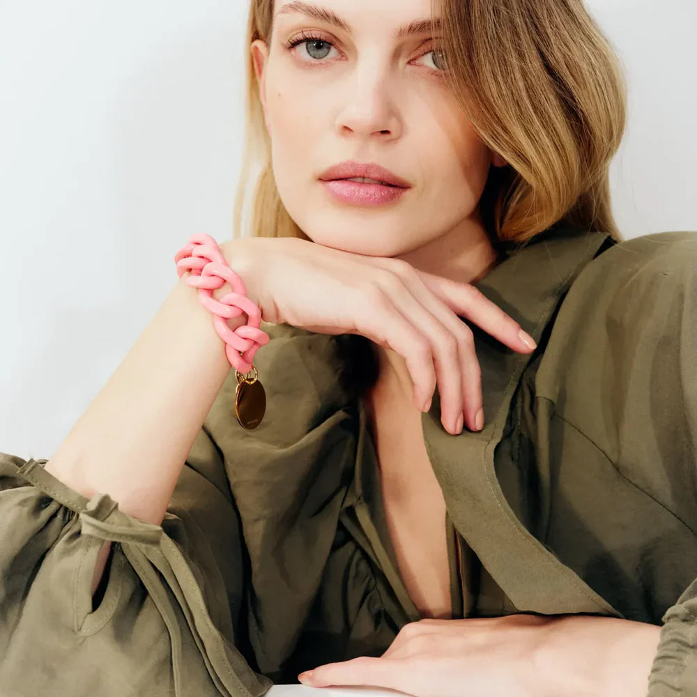 2024-11-26-Vanessa_Baroni_SS25_E-Com-Flat_Chain_Bracelet_132-0705-Processed-Looked-web-low.webp