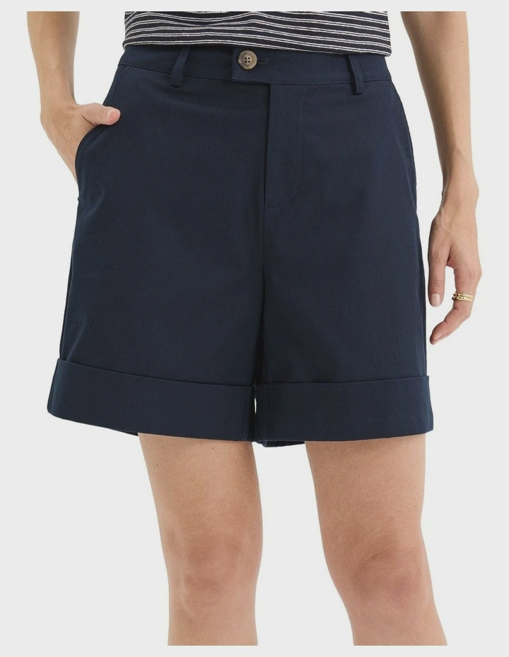 Nova Short