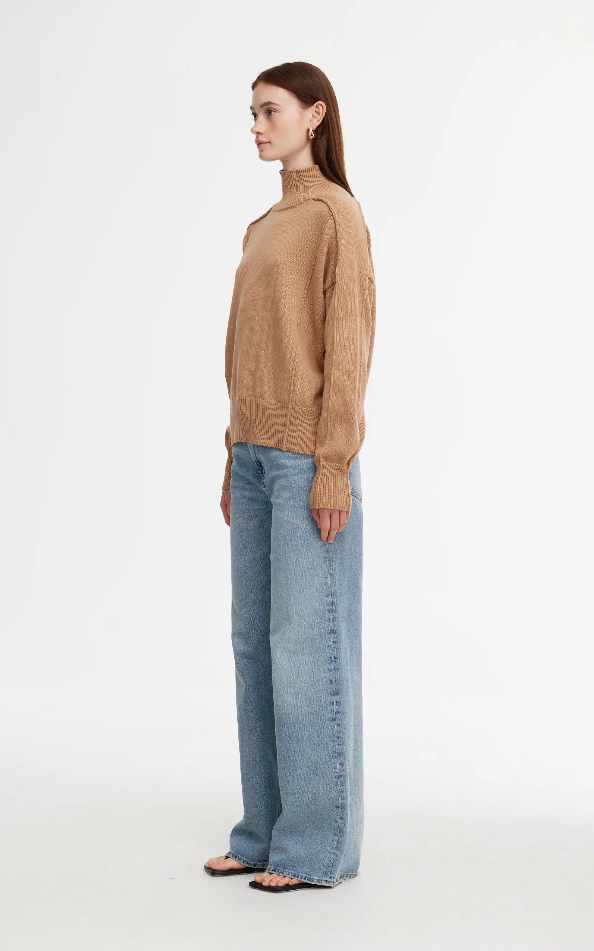 Mae Jumper