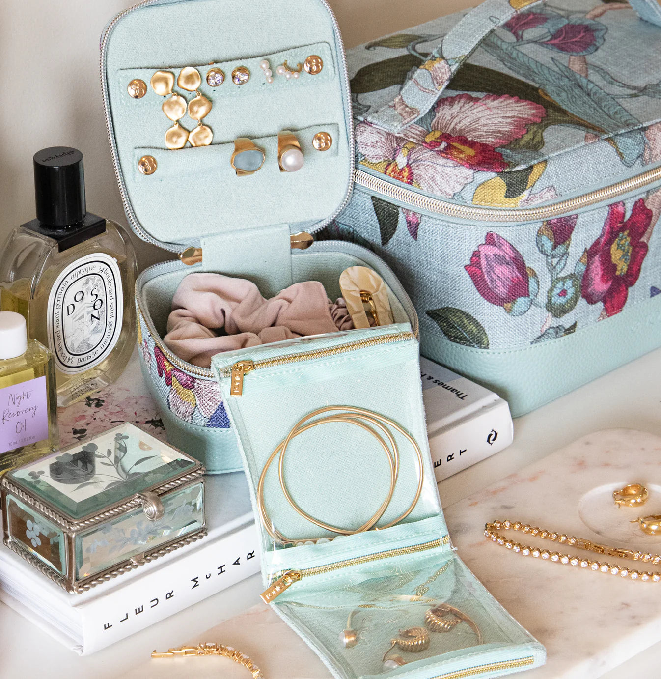 Duet Jewellery Cube