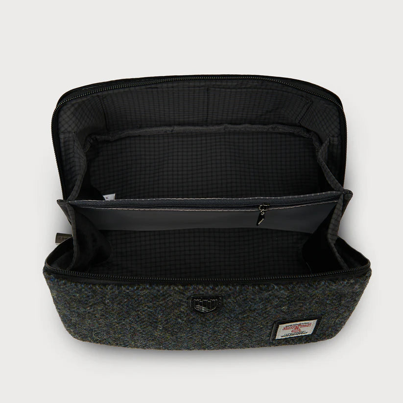 Islander UK Toiletry Bag