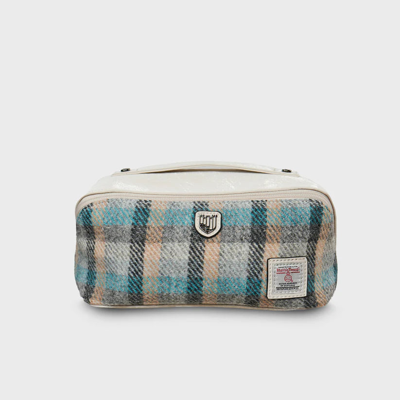 Islander UK Toiletry Bag - Presence Hamilton