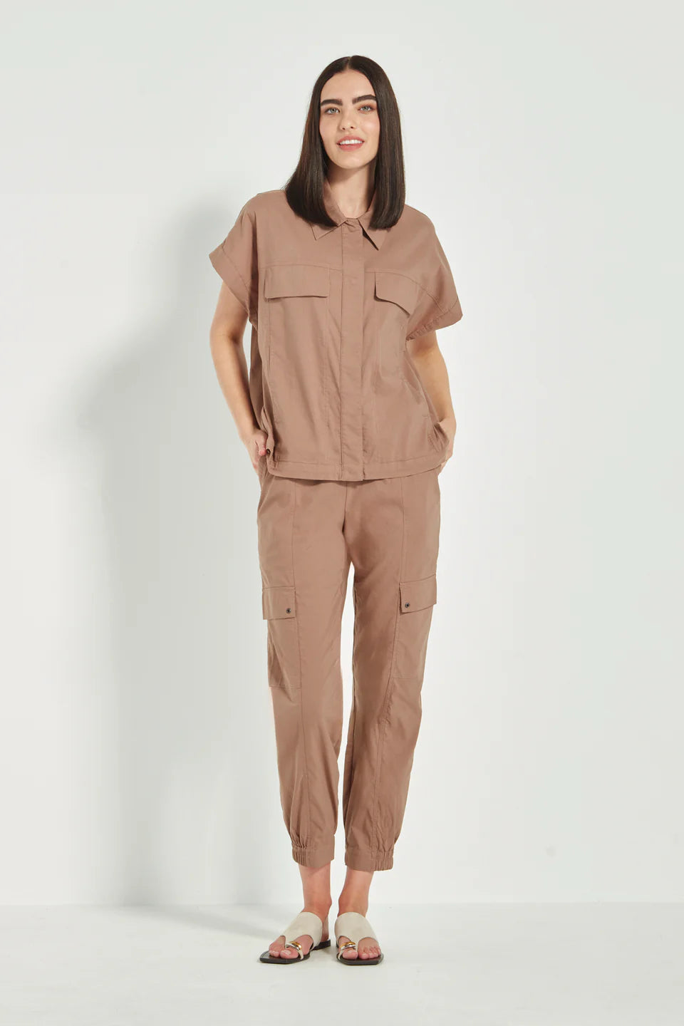 Acrobat_Niko_Jacket_9787LW_Mocha_Acrobat_History_Pant_4462SLW_Mocha_1.webp