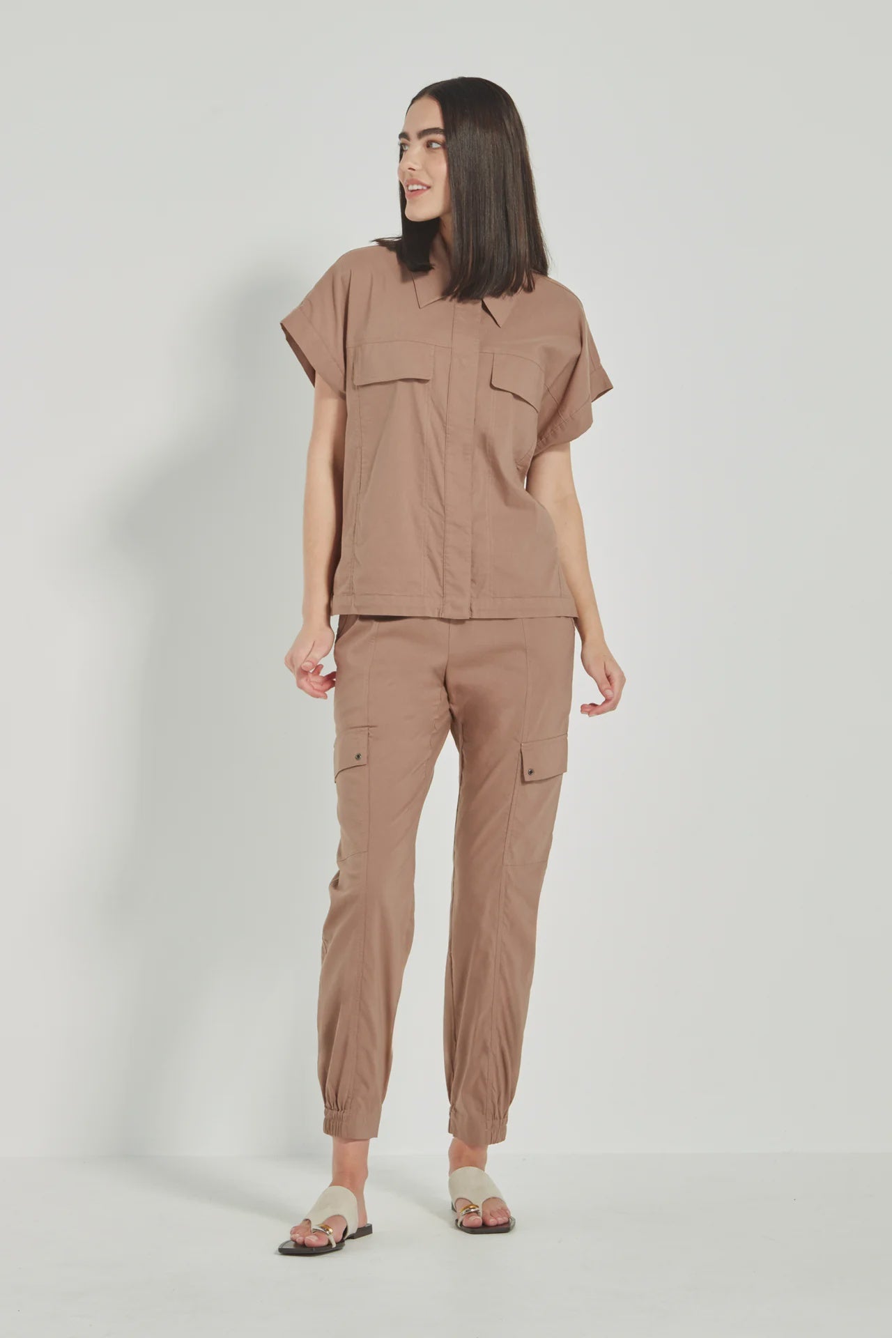 Acrobat_Niko_Jacket_9787LW_Mocha_Acrobat_History_Pant_4462SLW_Mocha_2.jpg