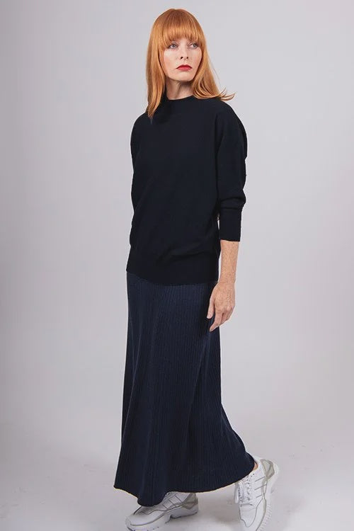 Dolman 3/4 Sleeve Pullover - Black - Presence Hamilton