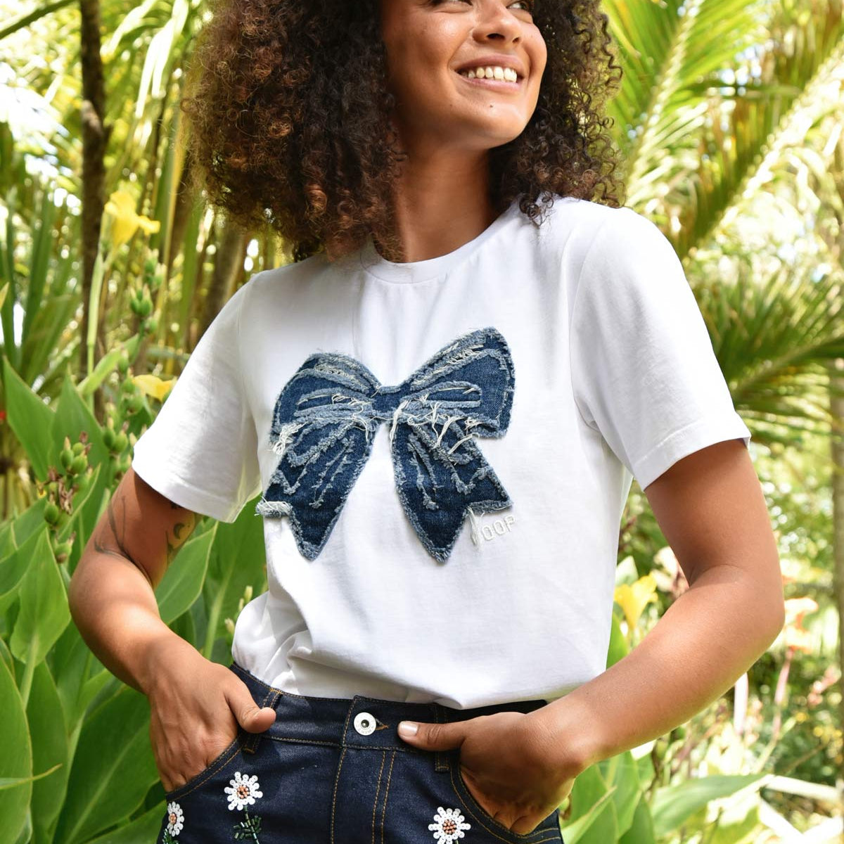 CPSP26_TEE-LIGHTFUL_SIMPLY_BOWTIFUL_T-SHIRT_CP2925-10SP26_WHITE_DENIM_1_1.jpg
