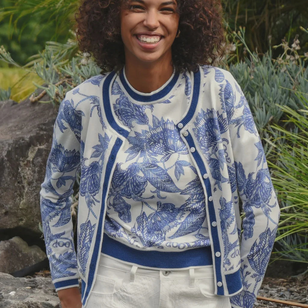 CPSP27_BLUE_BLOOM_FEELING_BLUE-TIFUL_CARDIGAN_CP20040-08_BLUE_WHITE_1_5223_a575e46e-d536-4d2e-8f1f-e44f64a3229a.webp