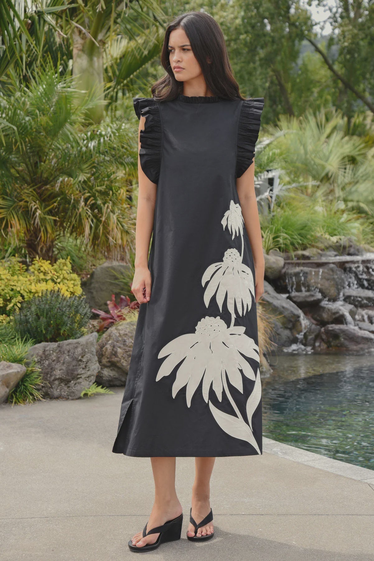 Three-Mendous Blooms Dress- Black & Cream