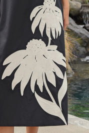 Three-Mendous Blooms Dress- Black & Cream