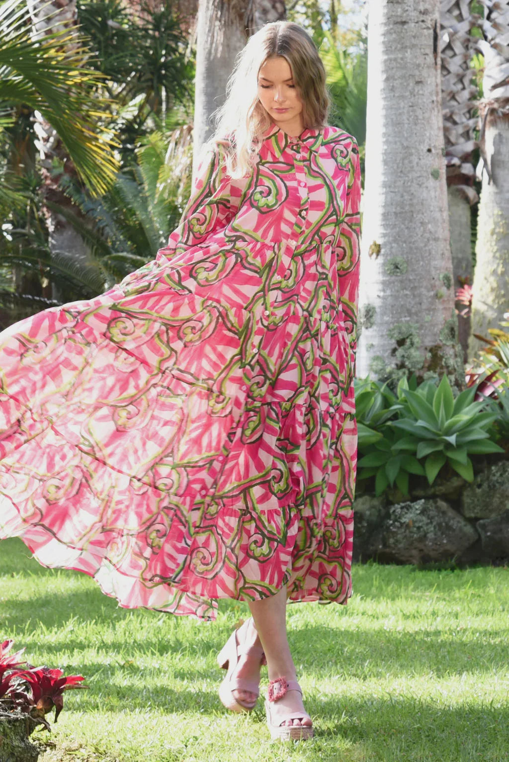 CPSU26_GOING_OFF_TROPIC_SUN___THE_SWOON_DRESS_CP5826-17SU26_PINK_1_1.webp
