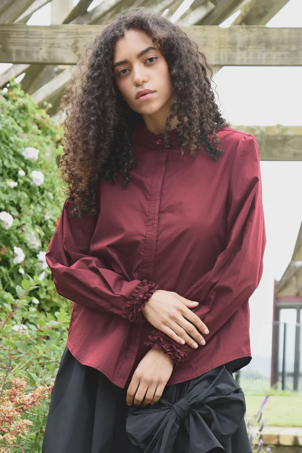 CPW26_LOOKING_POLISHED_PRESSED_FOR_FRILL_SHIRT_CP2980-28_MAROON_1_1.webp