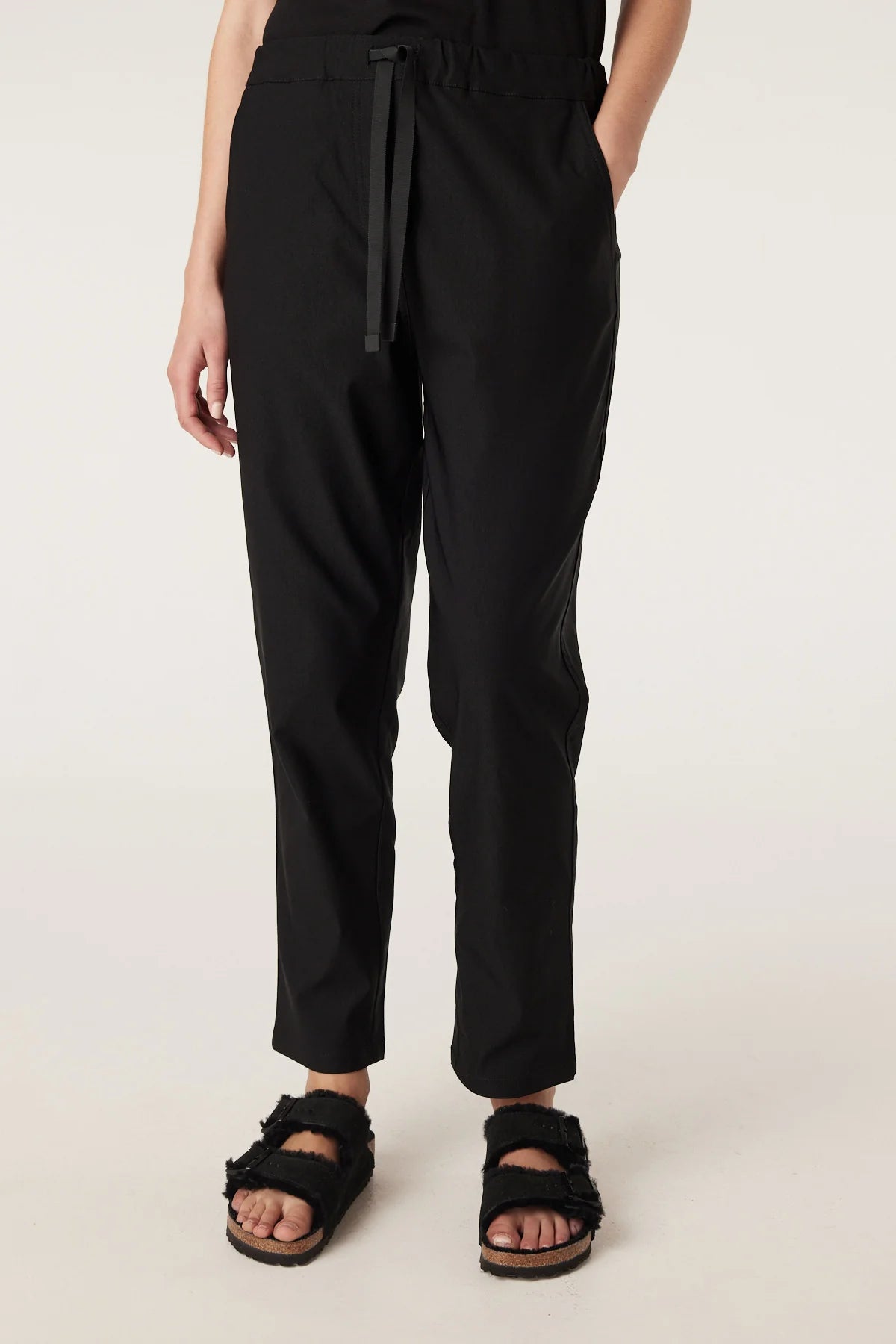 Zoe Jogger - Presence Hamilton