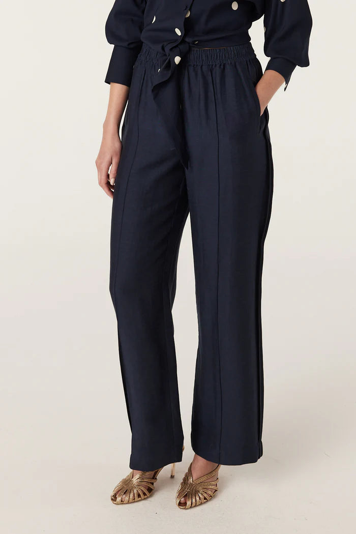 Goldie Pant