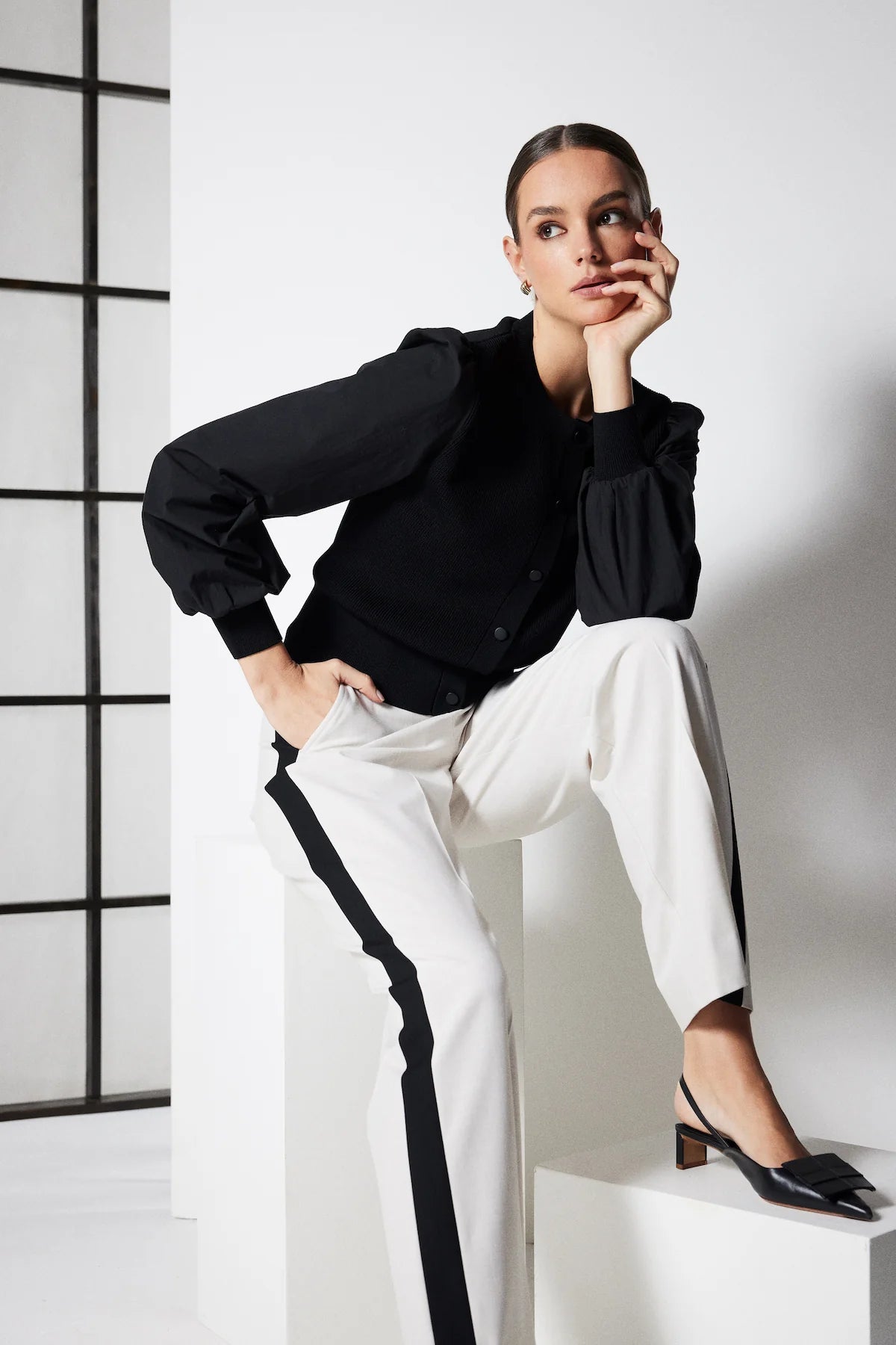 Crepe Spring Cardigan - Black