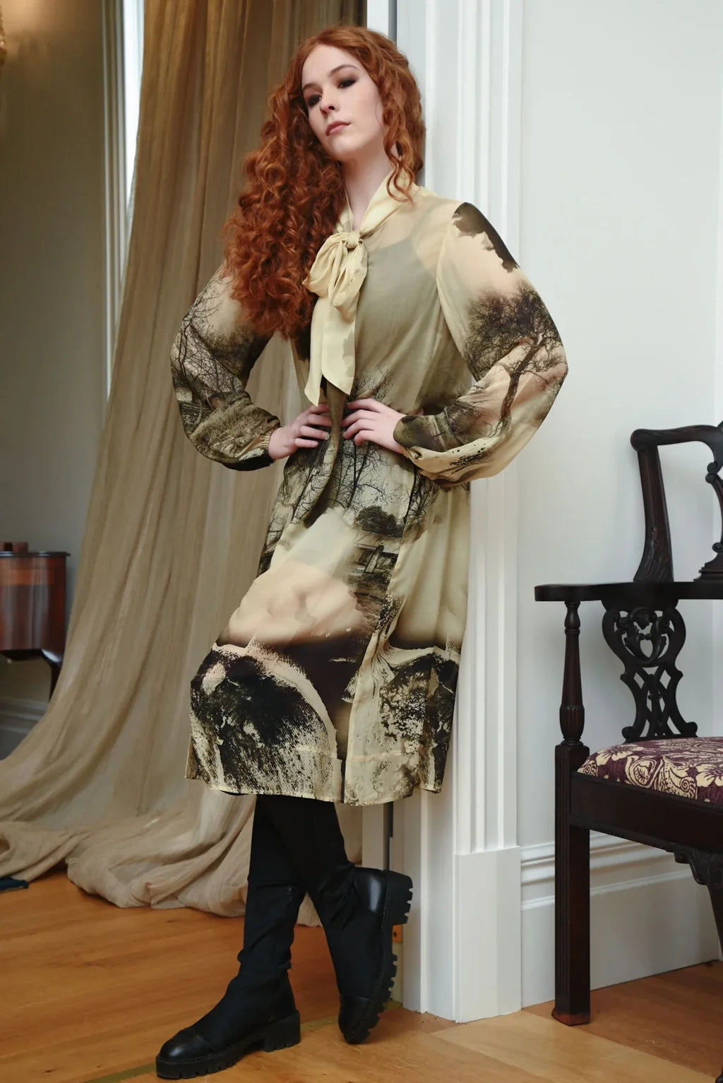 CTW26_AT_THE_LAKEHOUSE_LAYER_PLAYER_DRESS_CT5257-19_BLACK_1_1.webp