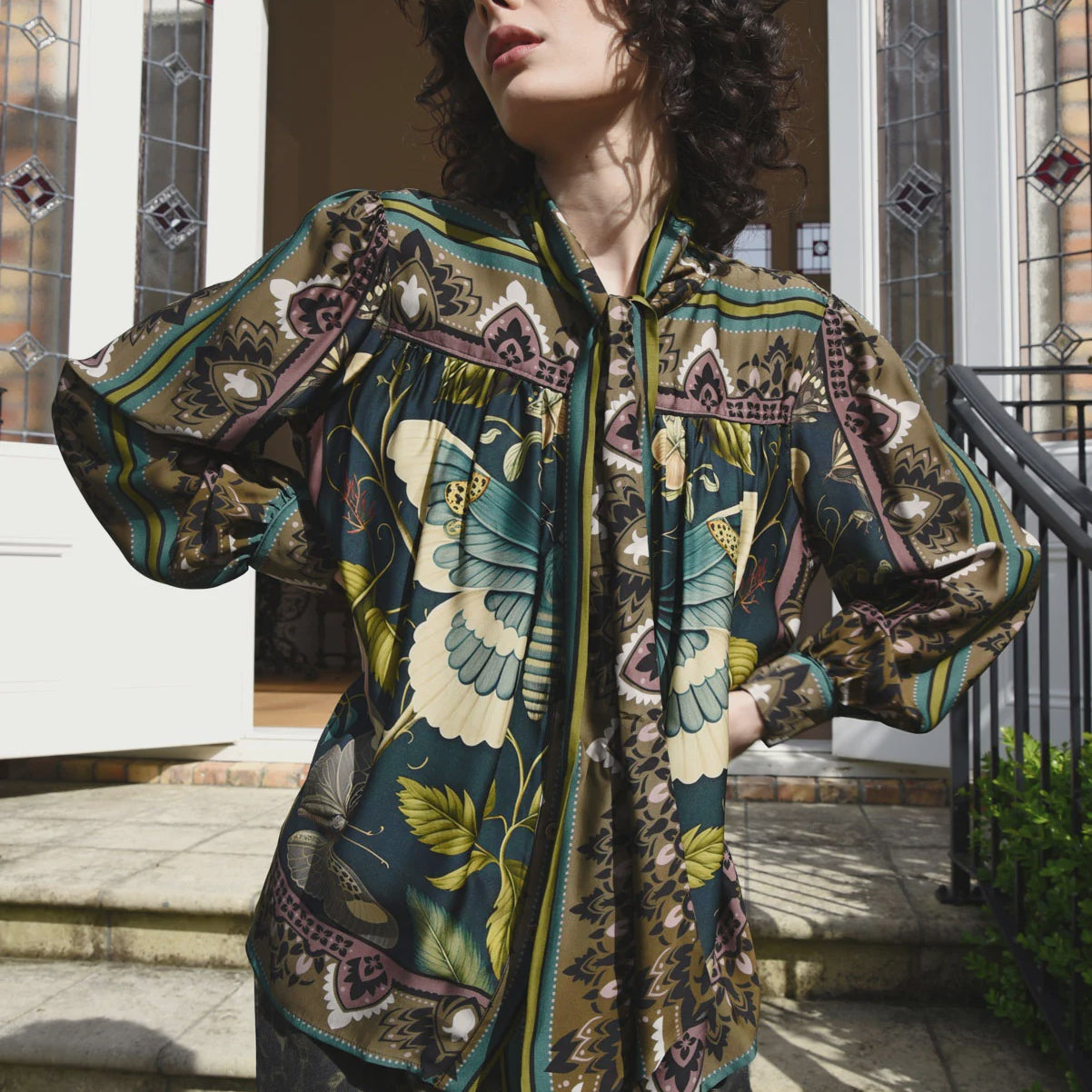 CTW26_WING_ME_TO_LIFE_DULY_KNOTTED_SHIRT_CT2583-14_MOTH_1.jpg