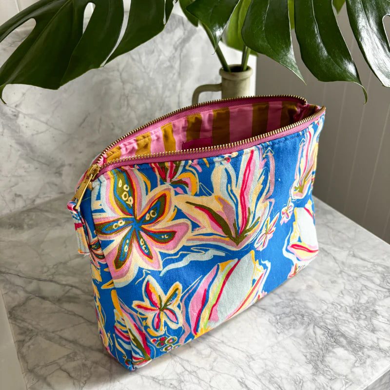 CosmeticBag_Bloom_LocoLiving-07.webp