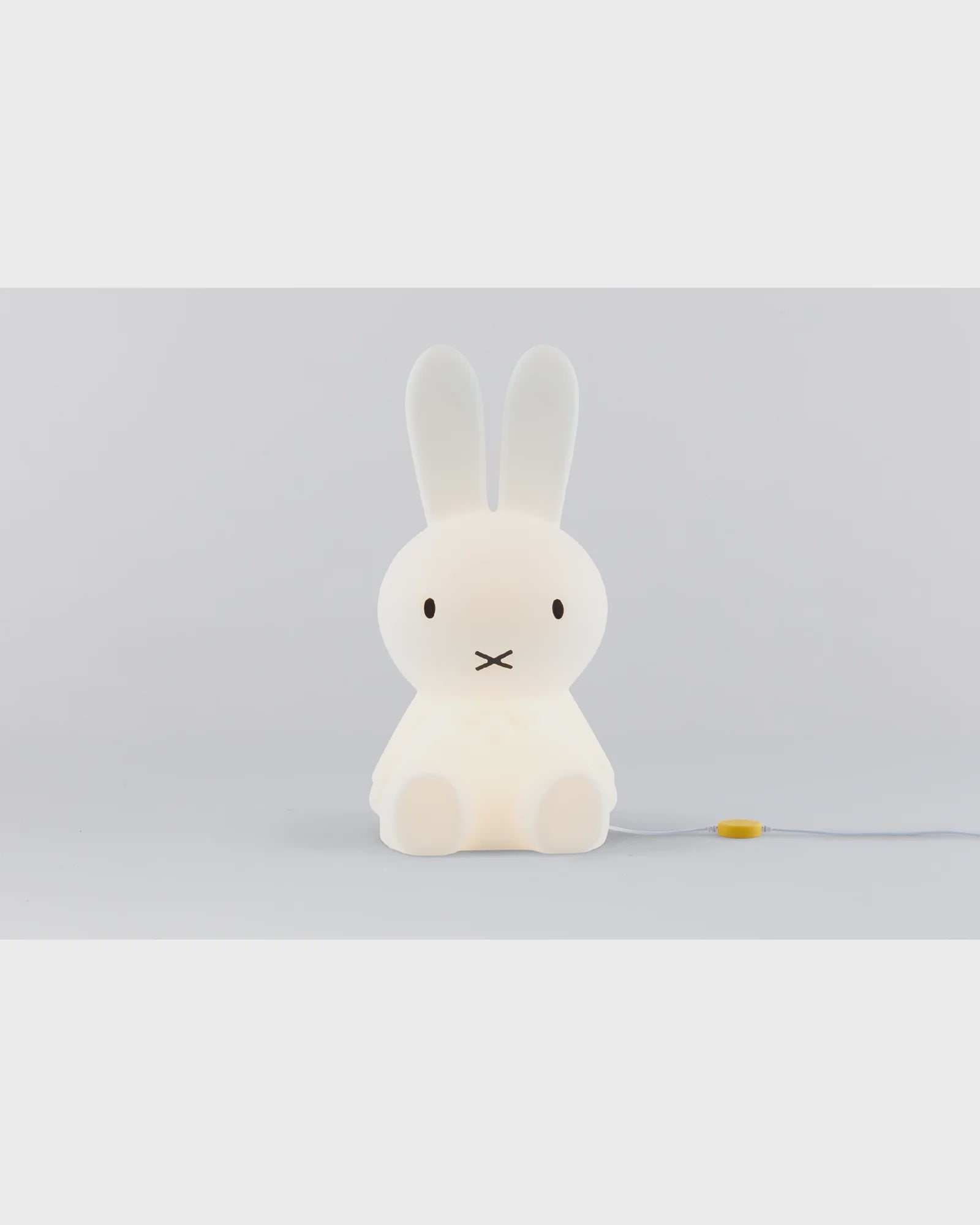 HR_MrMariafirstlight_Miffy-13-04_e87defb5-ad16-4895-a1e5-f8d192ec6385.jpg