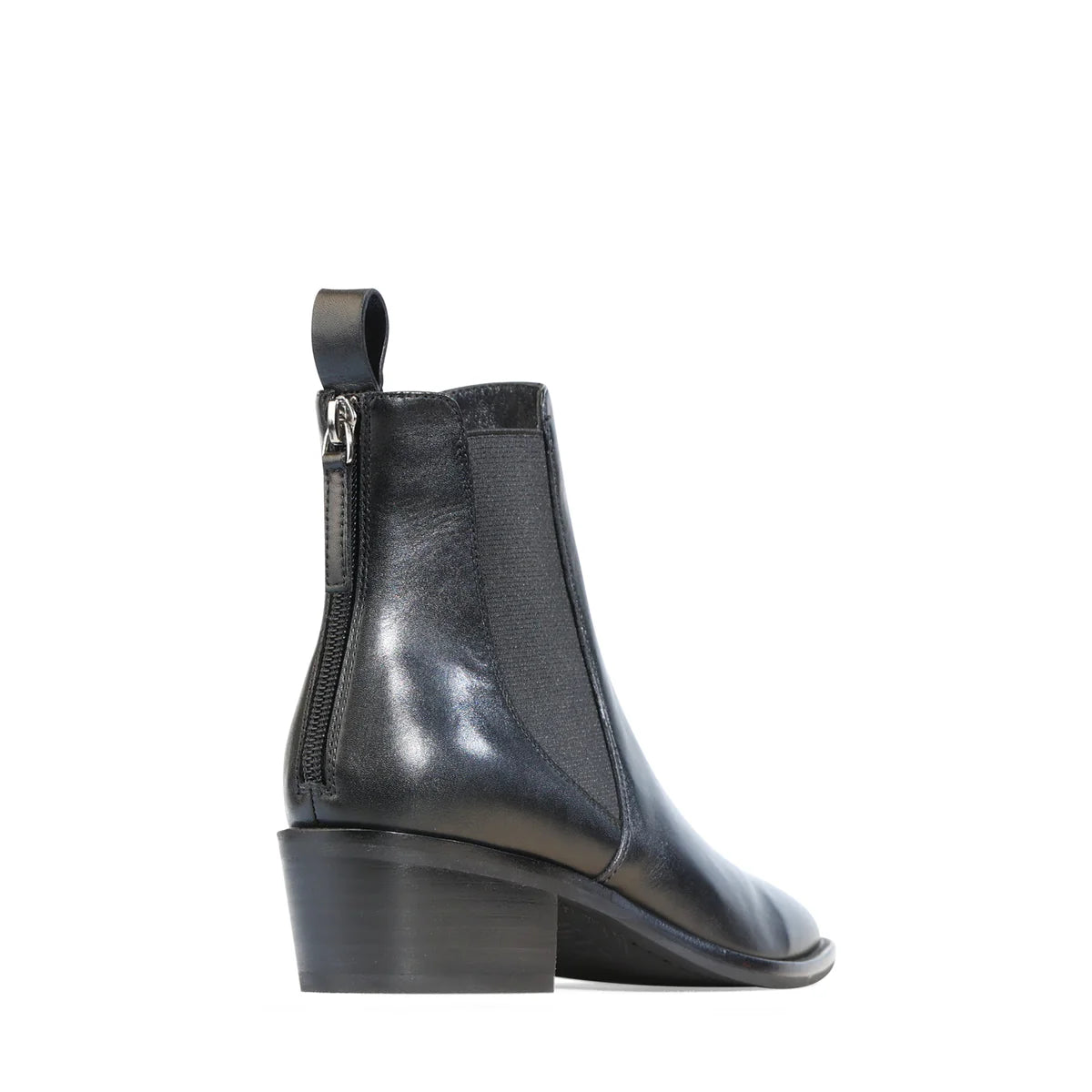 ILA- Black - Presence Hamilton