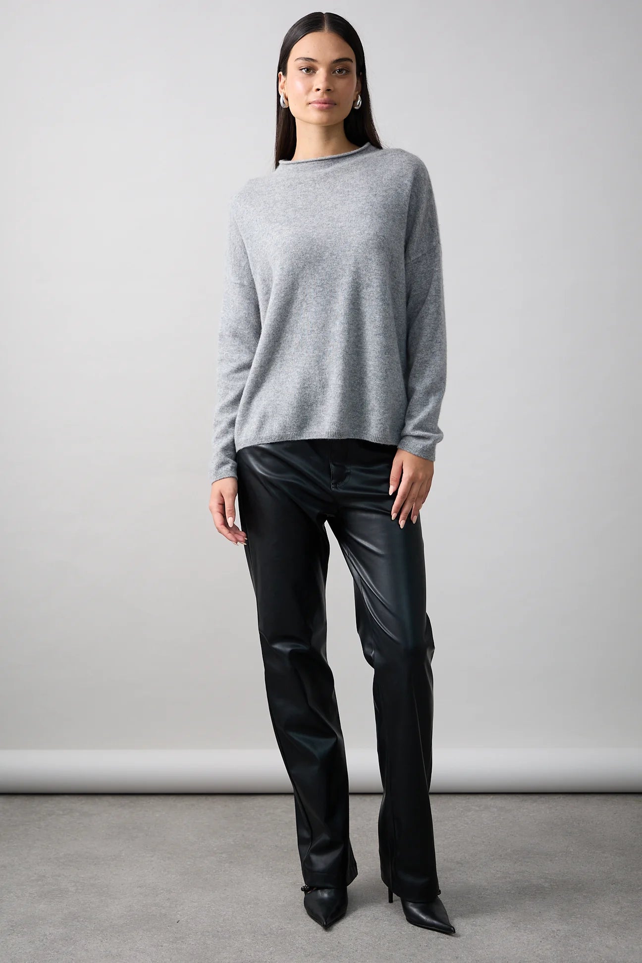 Sloane Mockneck