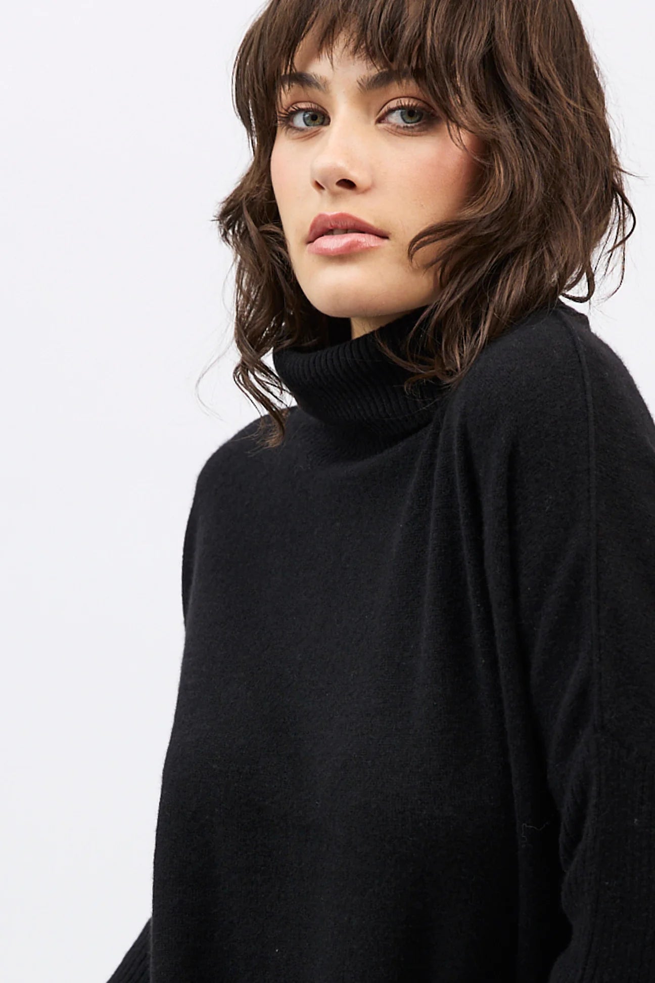 Gigi Step Rollneck - Black