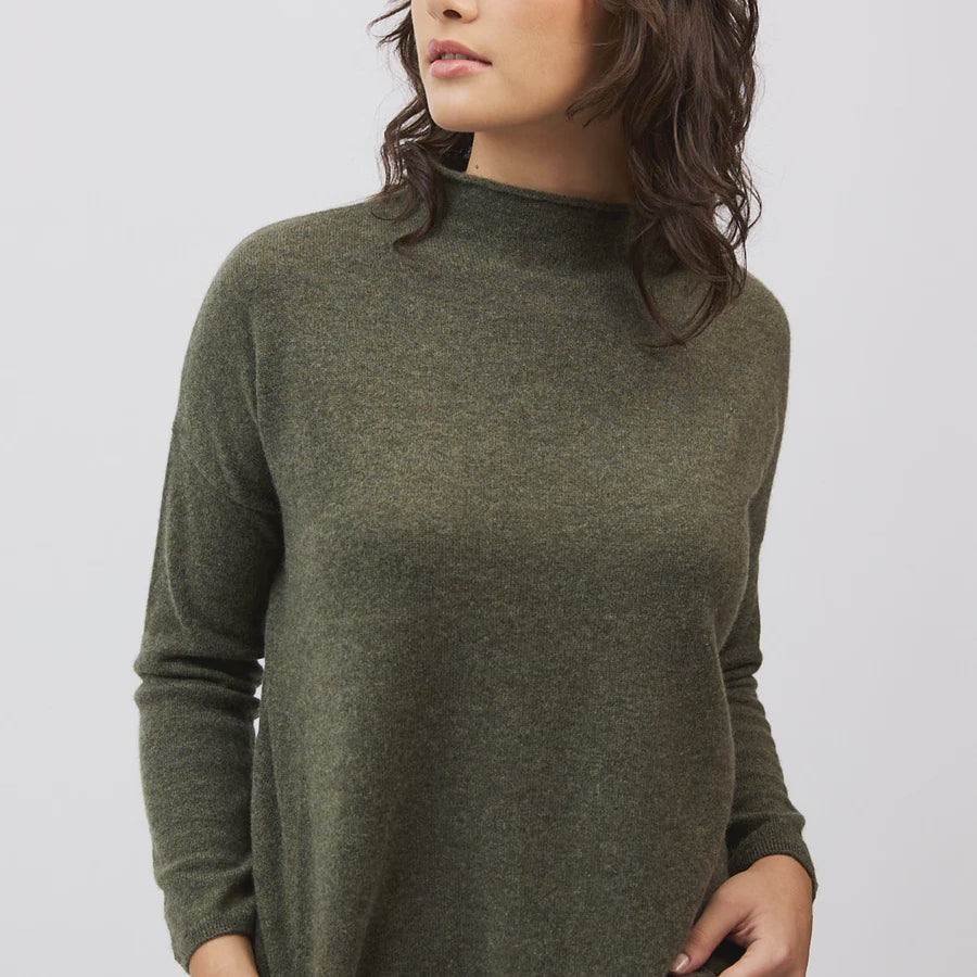 Sloane Mockneck- Military - Presence Hamilton