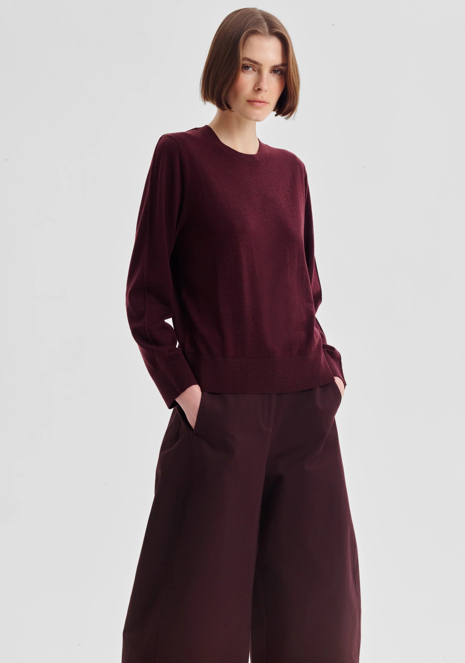 Oxford Merino Knit Pullover - Pinot - Presence Hamilton