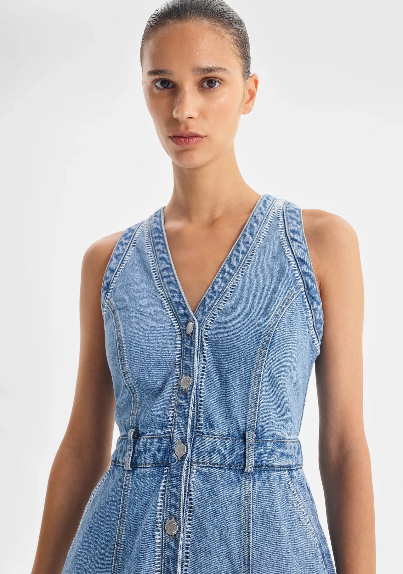 Morrison-SS25-Hendrix-Denim-Dress-Light-Blue_5_30de48e9-fecf-4ee8-9778-498bd4e9eb5b.webp