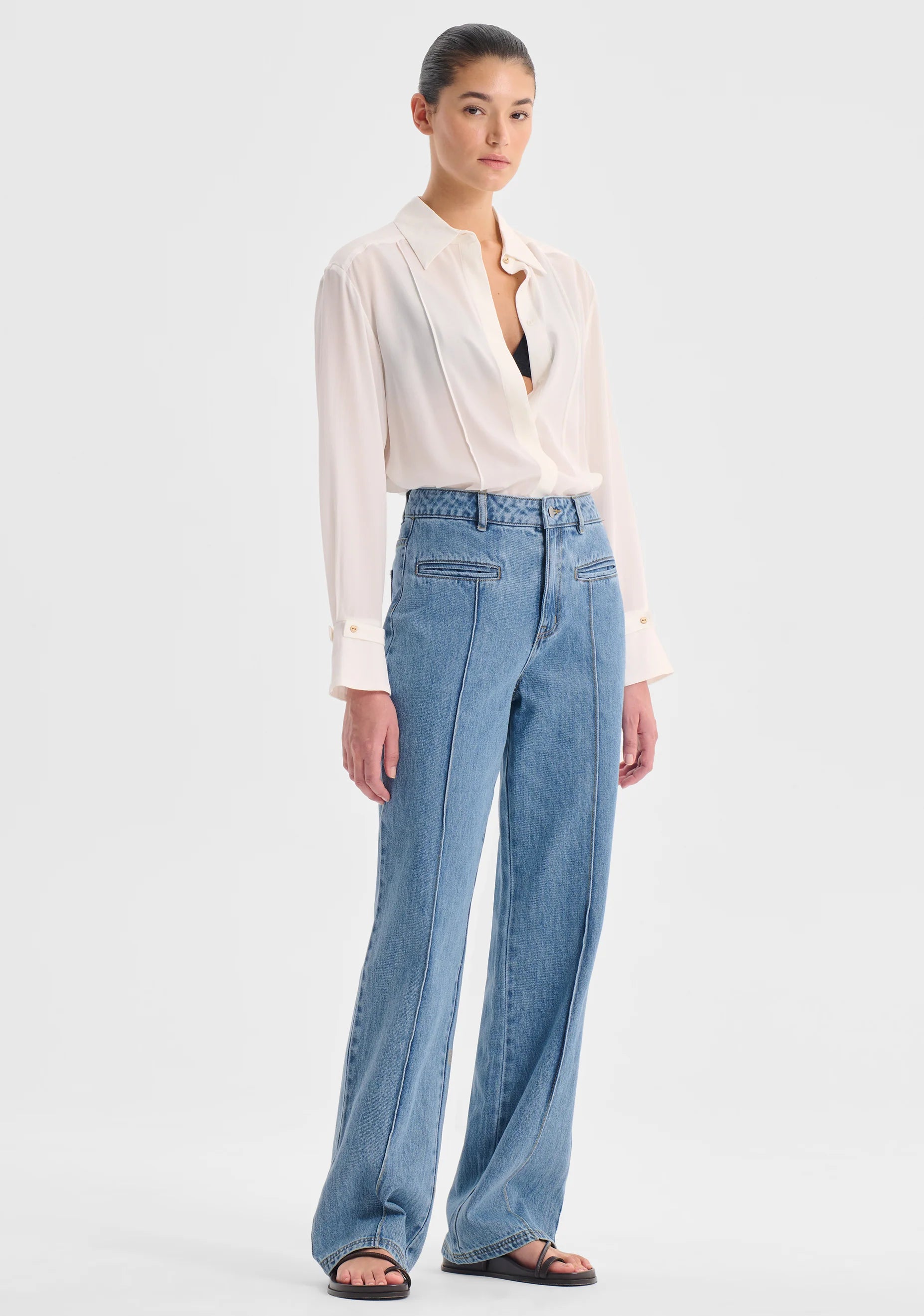 Morrison-SS25-Jacque-Denim-Jean-Light-Blue_1_de8bf747-af4e-42d8-aeb1-5377de0743b1.webp