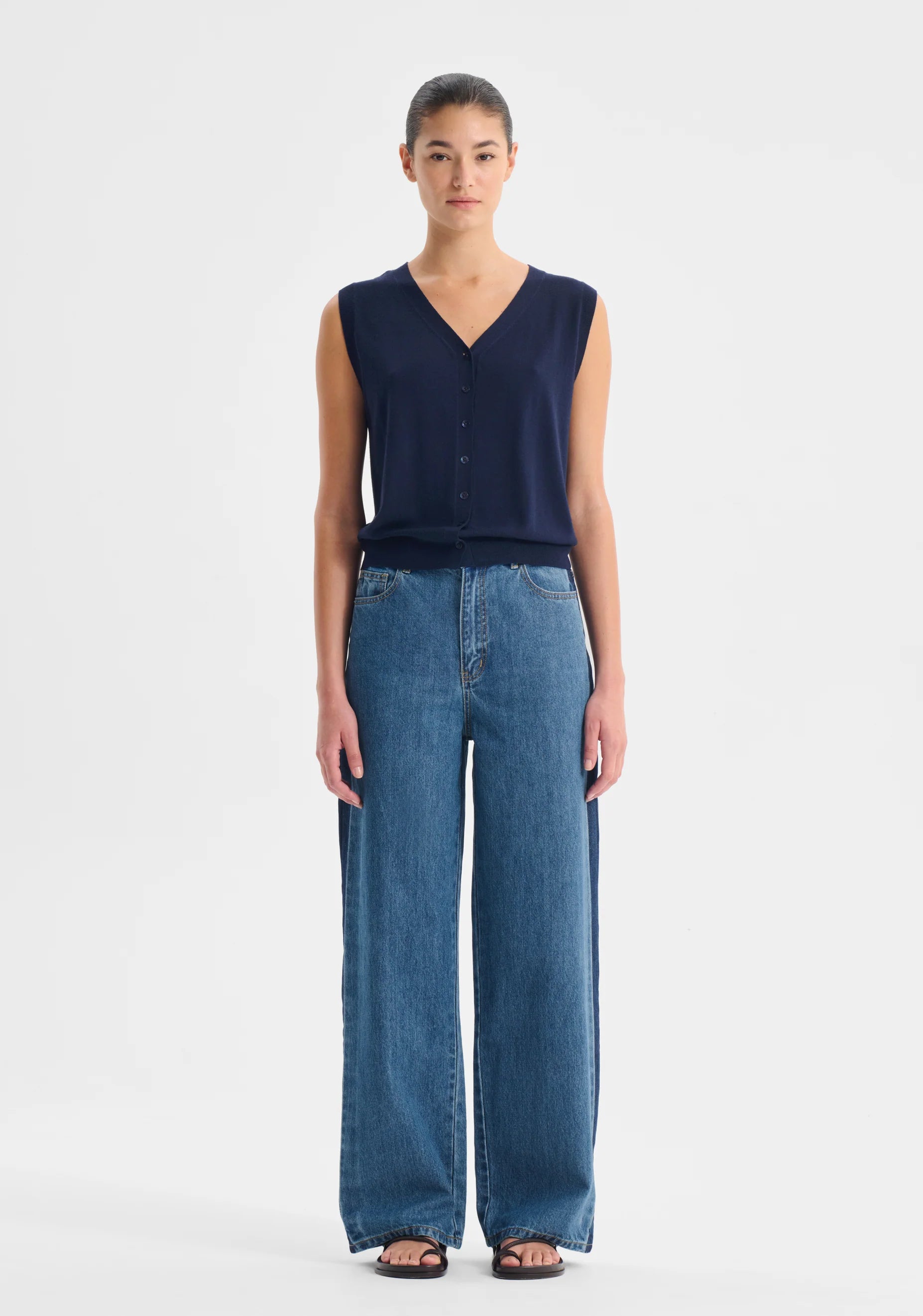 Morrison-SS25-Rhyan-Knit-Vest-Navy-1.webp