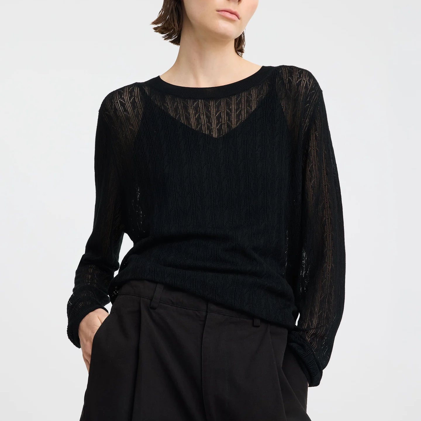 Morrison-SS26-Brioni-Knit-Pullover-Black_4.webp