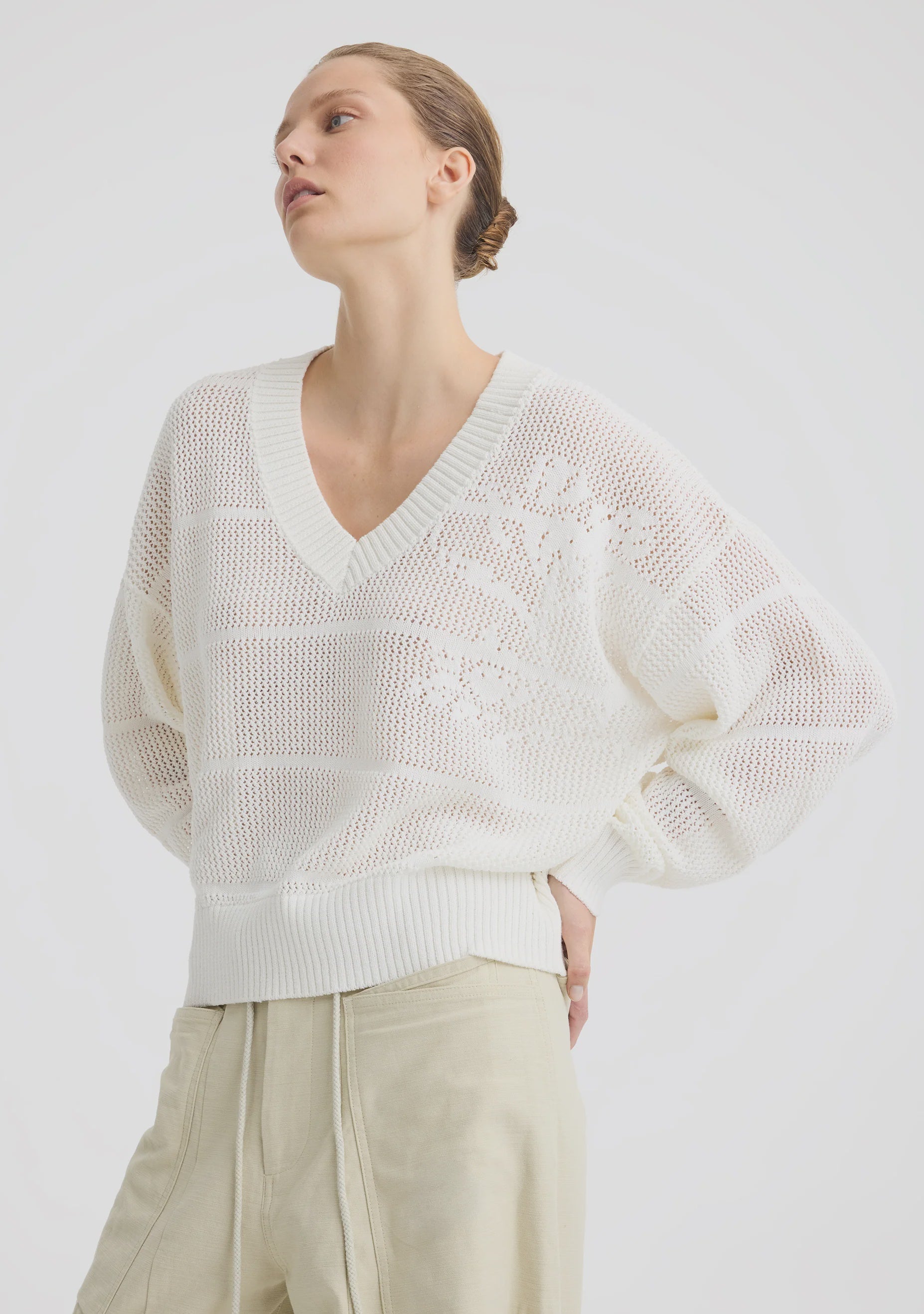 Elira Knit Pullover- White