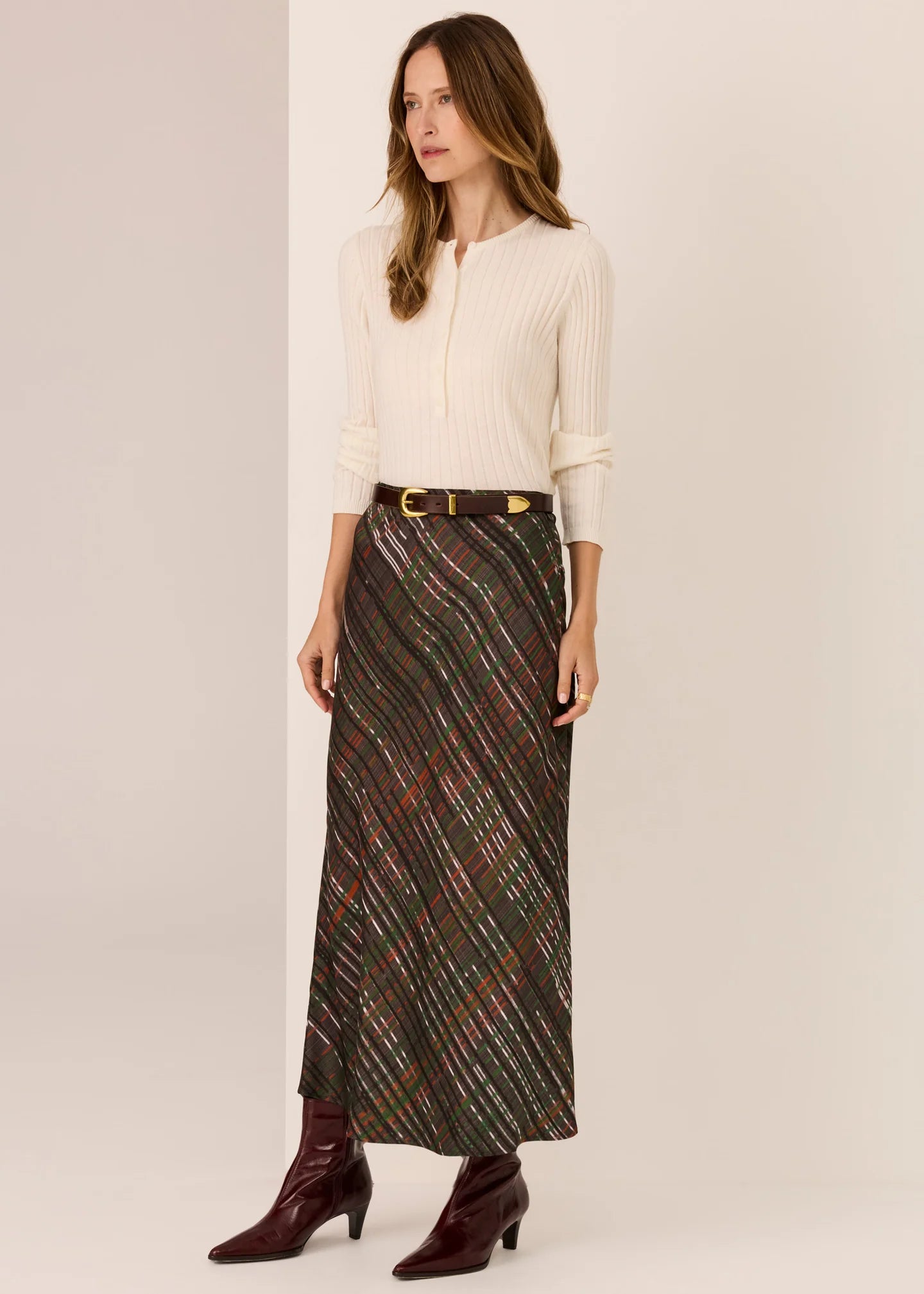 Tate Henley- White - Presence Hamilton