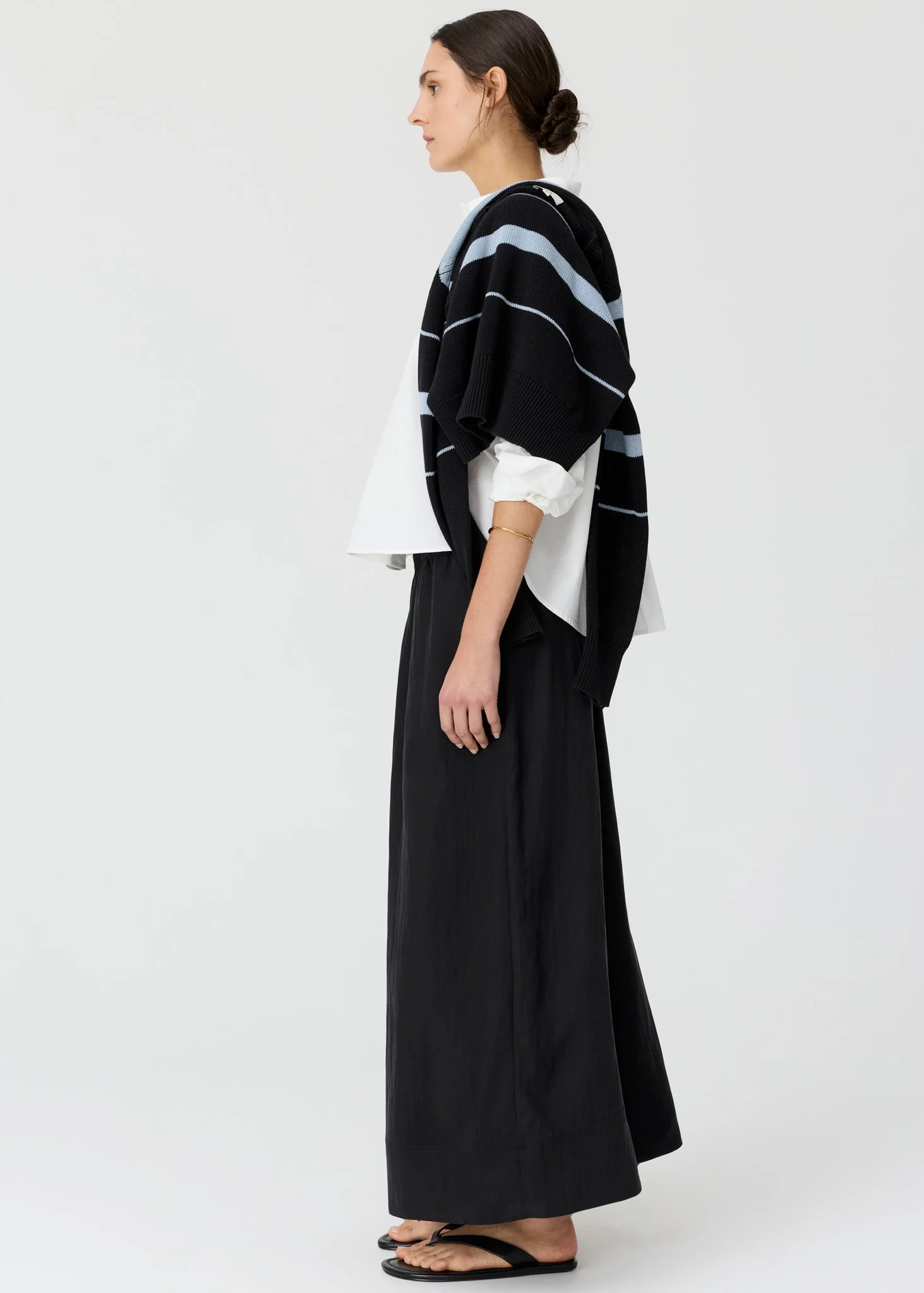 PP5968B-WHT-PP5932A-BLK-2.webp