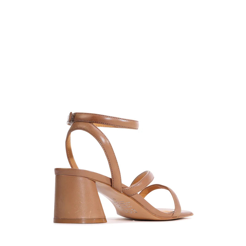 Petricia - Pecan