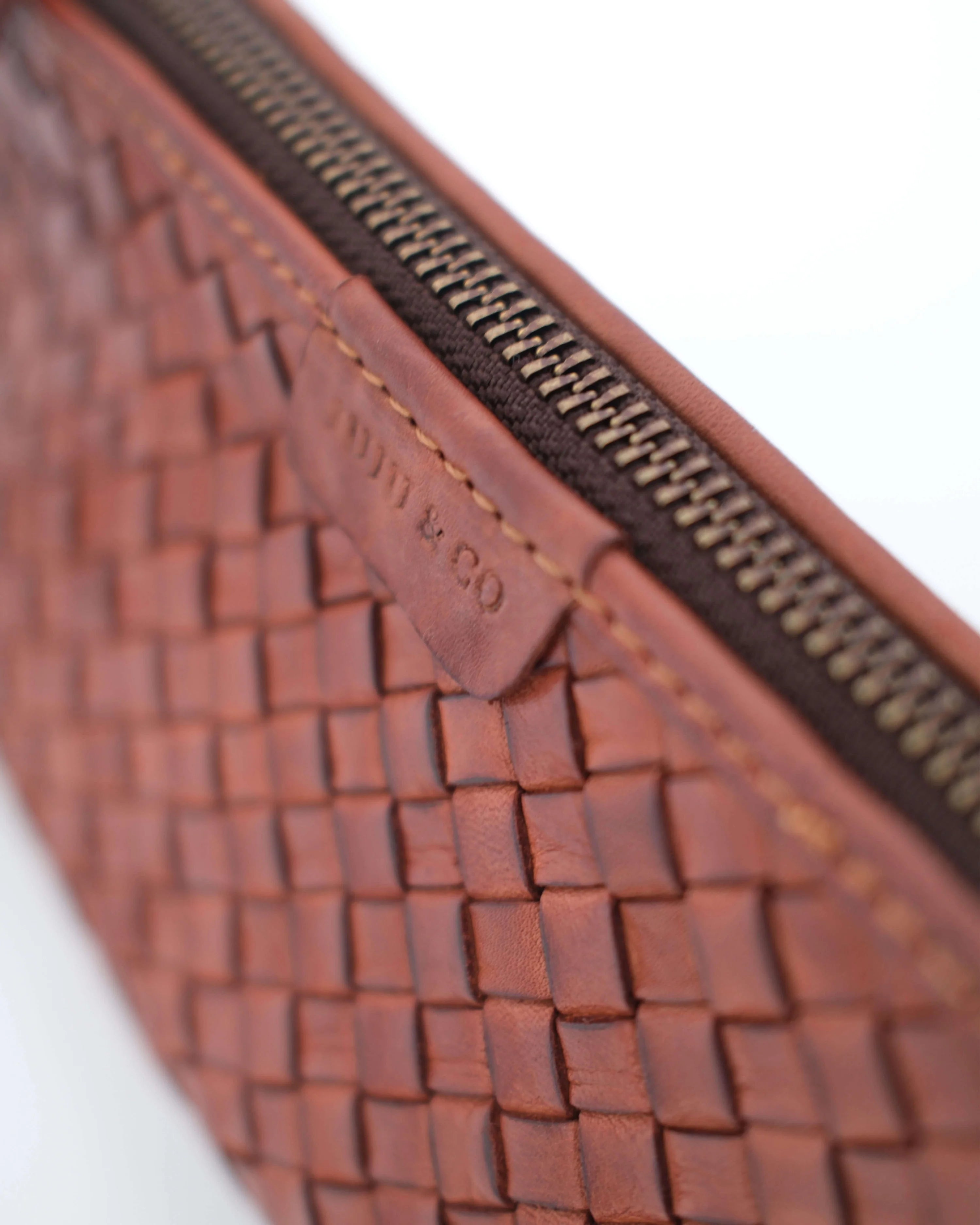 Basque Pouch